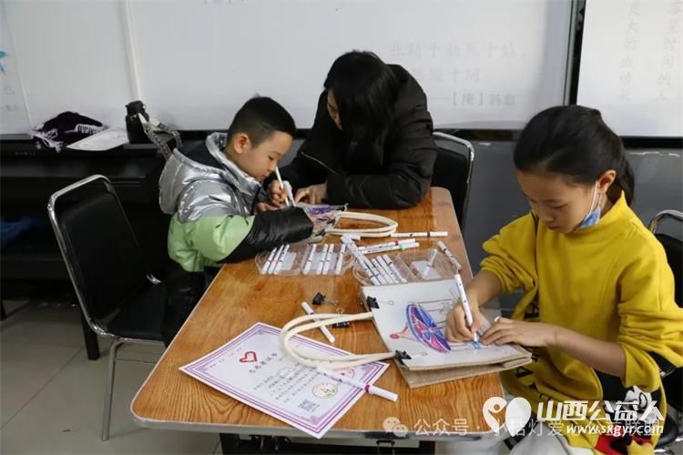 残健融合 喜迎龙年——小桔灯公益在行动小桔灯小志愿者走进安健儿公益服务中心 - 第13张 - 山西公益人 残健融合 喜迎龙年——小桔灯公益在行动小桔灯小志愿者走进安健儿公益服务中心 - 第13张