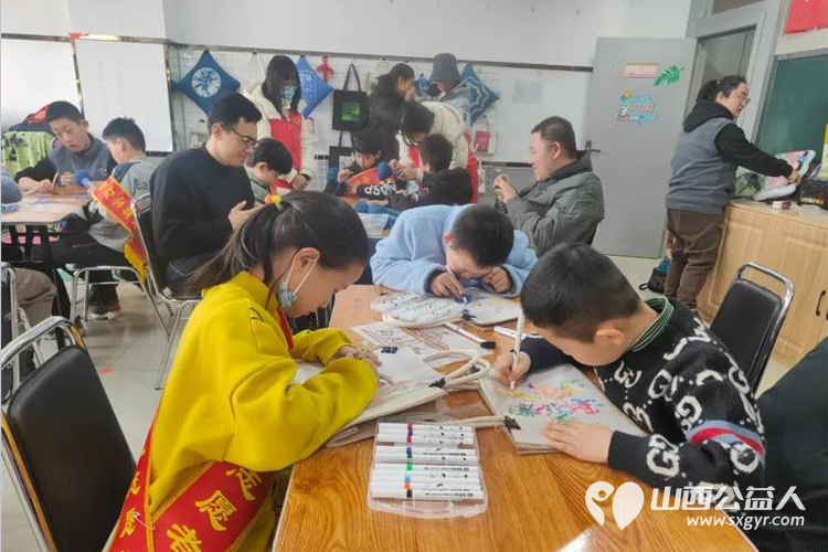 残健融合 喜迎龙年——小桔灯公益在行动小桔灯小志愿者走进安健儿公益服务中心 - 第12张 - 山西公益人 残健融合 喜迎龙年——小桔灯公益在行动小桔灯小志愿者走进安健儿公益服务中心 - 第12张