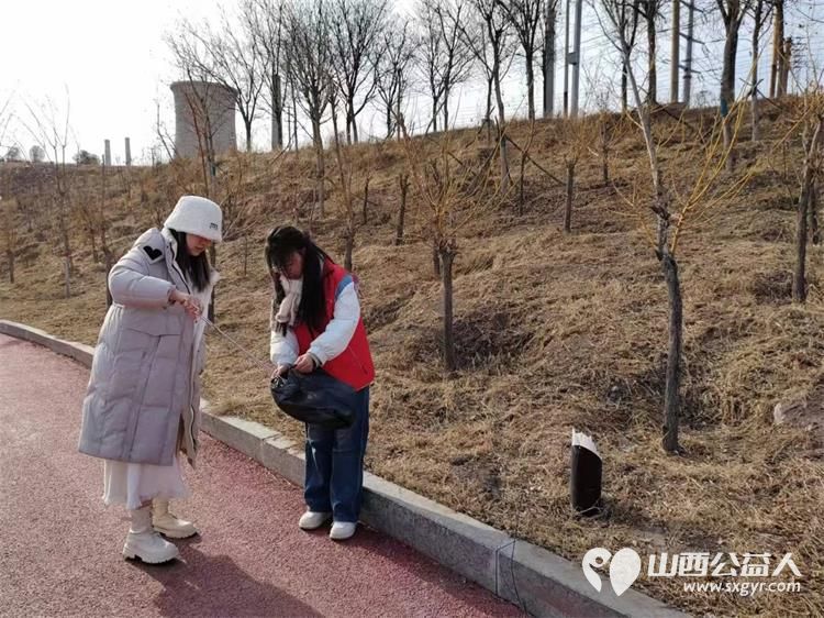 文水县爱心帮扶志愿者协会“保护文峪河”爱心帮扶在行动返乡大学生用假期的闲暇时光为家乡贡献力量 - 第13张
