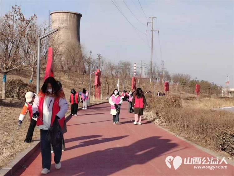文水县爱心帮扶志愿者协会“保护文峪河”爱心帮扶在行动返乡大学生用假期的闲暇时光为家乡贡献力量 - 第8张