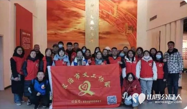 长治市义工协会组织义工探望长治市义工协会中的老义工也去探望了老兵家庭为他们送上温暖与慰问 - 第1张