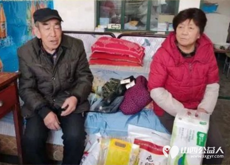 长治市义工协会组织义工探望长治市义工协会中的老义工也去探望了老兵家庭为他们送上温暖与慰问 - 第9张 - 山西公益人 长治市义工协会组织义工探望长治市义工协会中的老义工也去探望了老兵家庭为他们送上温暖与慰问 - 第9张