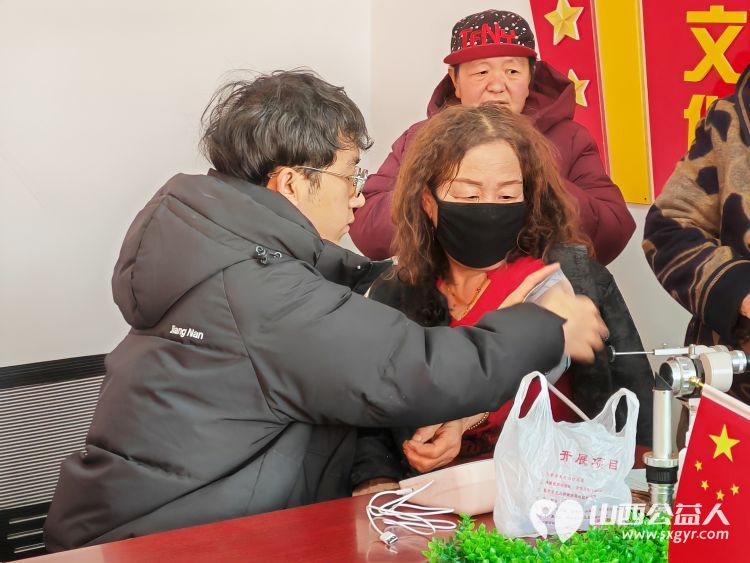 介休市敬老协会走入义安镇白家堡村进行“走乡村送温暖公益活动” - 第19张 - 山西公益人 介休市敬老协会走入义安镇白家堡村进行“走乡村送温暖公益活动” - 第19张