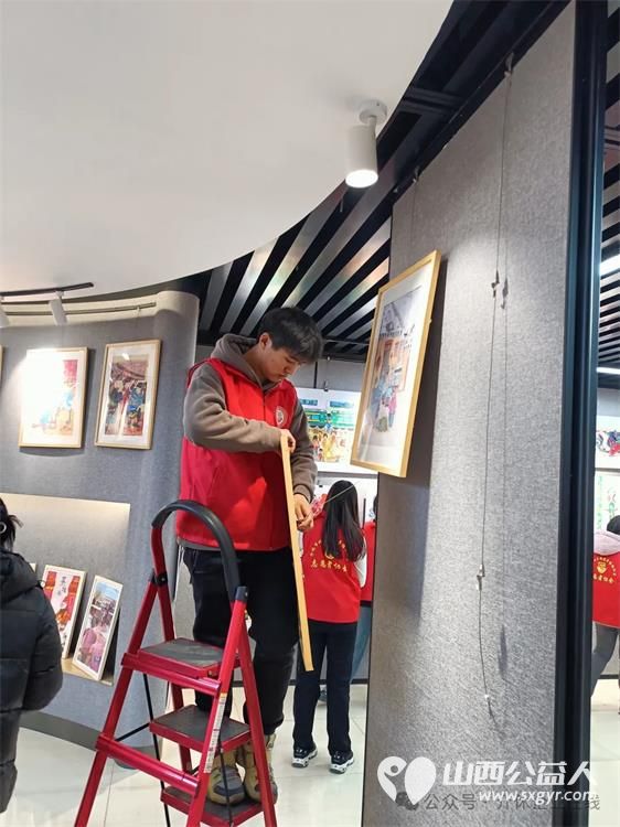 介休市北关街道彦博路社区志愿者协会受邀参加介休少儿书画展布展志愿活动 - 第17张 - 山西公益人 介休市北关街道彦博路社区志愿者协会受邀参加介休少儿书画展布展志愿活动 - 第17张