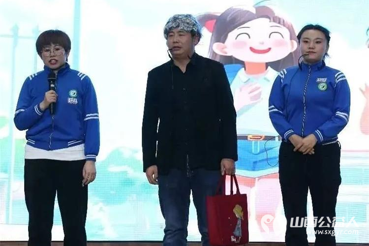 吕梁市离石区青年志愿者协会举办的“与爱同行15载 同心筑梦再出发”2023年会盛典暨优秀志愿者表彰大会在吕梁市图书馆隆重举行 - 第17张 - 山西公益人 吕梁市离石区青年志愿者协会举办的“与爱同行15载 同心筑梦再出发”2023年会盛典暨优秀志愿者表彰大会在吕梁市图书馆隆重举行 - 第17张