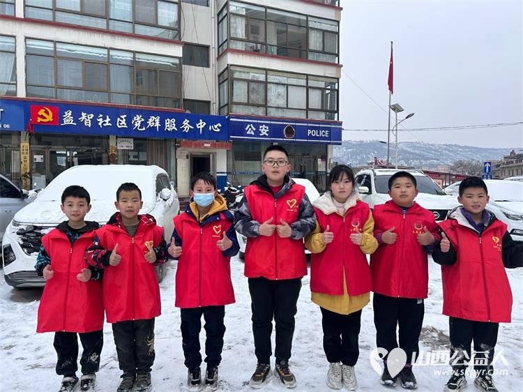 石楼县大学生志愿者联盟组织志愿者活动根本停不下来 - 第8张