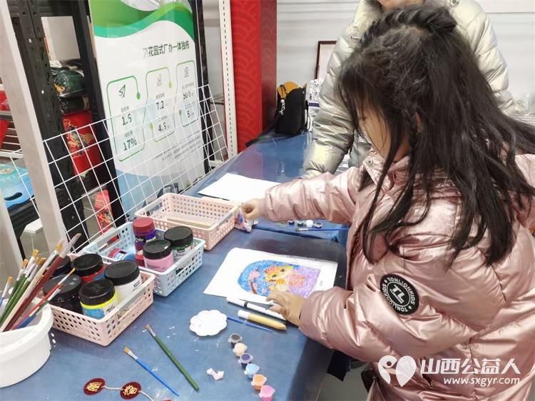 太原市安健儿北美N1公益文创摊位志愿者家庭与心青年融合售卖创好收益 - 第7张 - 山西公益人 太原市安健儿北美N1公益文创摊位志愿者家庭与心青年融合售卖创好收益 - 第7张