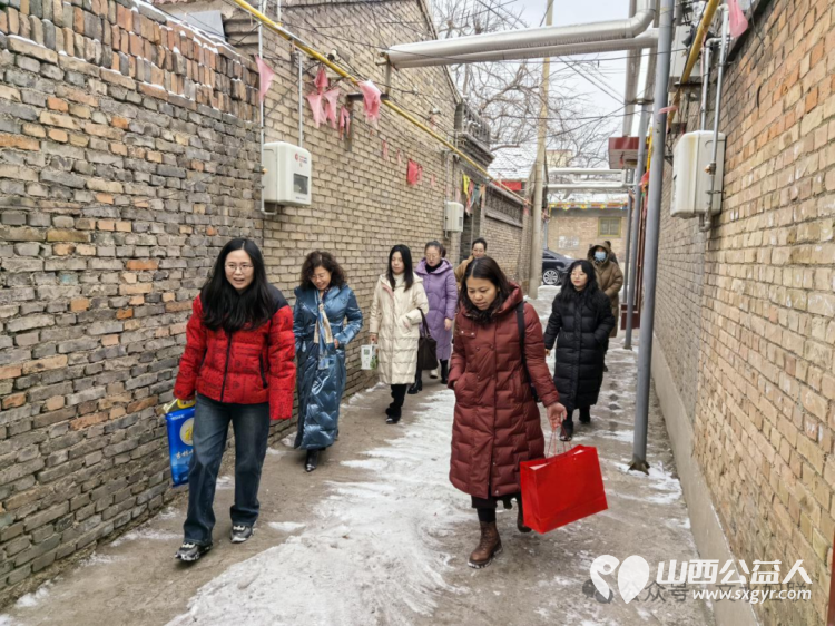 文水县妇联去开栅镇开栅村开展“迎新春 送温暖”走访慰问活动慰问困难妇女儿童 - 第2张