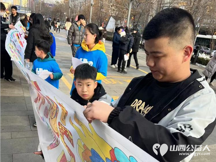 太原蚂蚁力量儿童义工团18位青少年志愿者共绘长卷邀约市民为我们的城市写下祝福 - 第5张