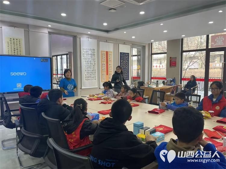 太原市儿童友好促进会,杏花岭区巨轮街道及富力华庭社区联合举办 把爱带回家真情暖童心 活动 - 第6张 - 山西公益人 太原市儿童友好促进会,杏花岭区巨轮街道及富力华庭社区联合举办 把爱带回家真情暖童心 活动 - 第6张