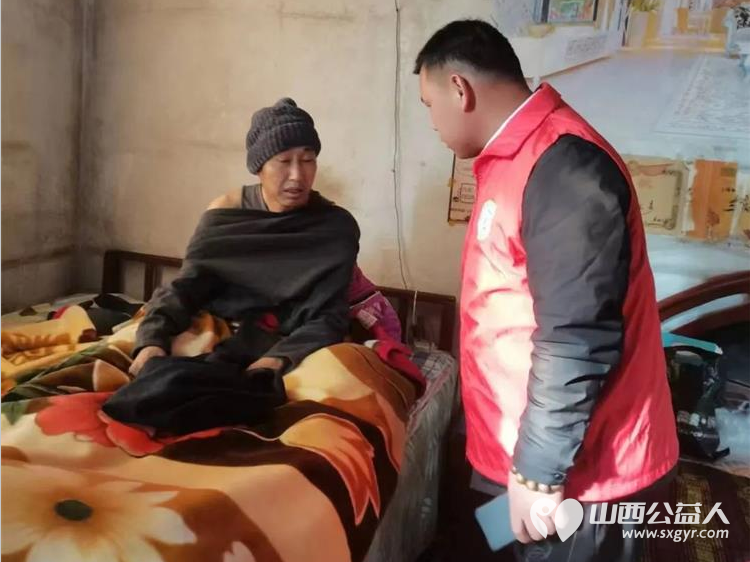 走访慰问送温暖浓浓关怀显真情 长治市上党区义工协会开展春节前走访慰问困难老人活动送上慰问品米面油 - 第5张 - 山西公益人 走访慰问送温暖浓浓关怀显真情 长治市上党区义工协会开展春节前走访慰问困难老人活动送上慰问品米面油 - 第5张