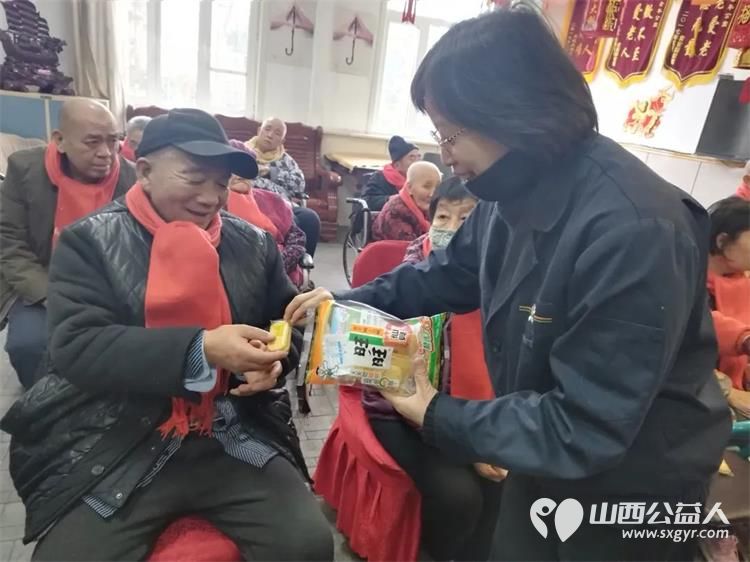 爱心慰问送福气喜气洋洋度新春 旺旺集团太原分公司志愿者团队走进源缘圆老年公寓为爷爷奶奶送来了旺旺大礼包 - 第10张 - 山西公益人 爱心慰问送福气喜气洋洋度新春 旺旺集团太原分公司志愿者团队走进源缘圆老年公寓为爷爷奶奶送来了旺旺大礼包 - 第10张