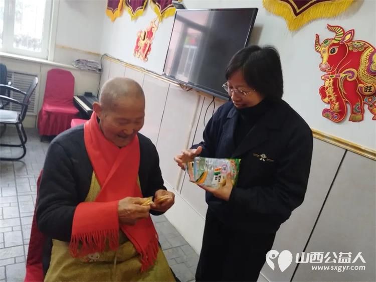 爱心慰问送福气喜气洋洋度新春 旺旺集团太原分公司志愿者团队走进源缘圆老年公寓为爷爷奶奶送来了旺旺大礼包 - 第8张 - 山西公益人 爱心慰问送福气喜气洋洋度新春 旺旺集团太原分公司志愿者团队走进源缘圆老年公寓为爷爷奶奶送来了旺旺大礼包 - 第8张