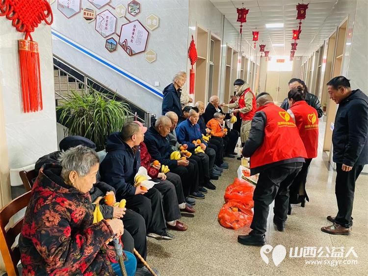 长治市思源公益协会志愿者走进故漳敬老院给老人拜年 - 第2张 - 山西公益人 长治市思源公益协会志愿者走进故漳敬老院给老人拜年 - 第2张