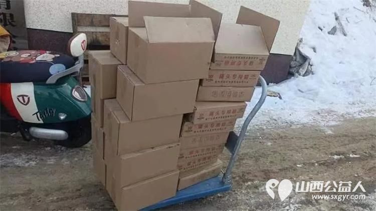 长治市阳光困境儿童帮扶协会举行困境儿童迎新春座谈会感谢长治市月华清真食品有限公司将爱心罐头送给困境儿童 - 第2张