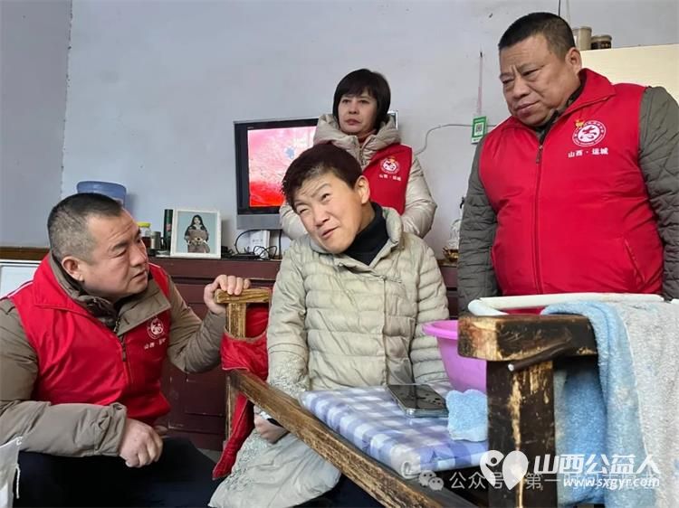 红红火火过大年盐湖区第一时间志愿者协会为残疾家庭孤寡老人困境儿童送上温暖的关怀爱心人士任文博捐款2500元购买慰问品 - 第5张