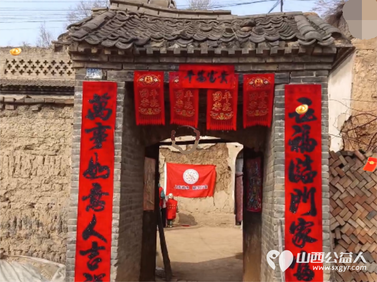 长治市善泽留守困境儿童救助协会志愿者去襄垣县善福镇南娥村看望独居老人高明友 - 第2张