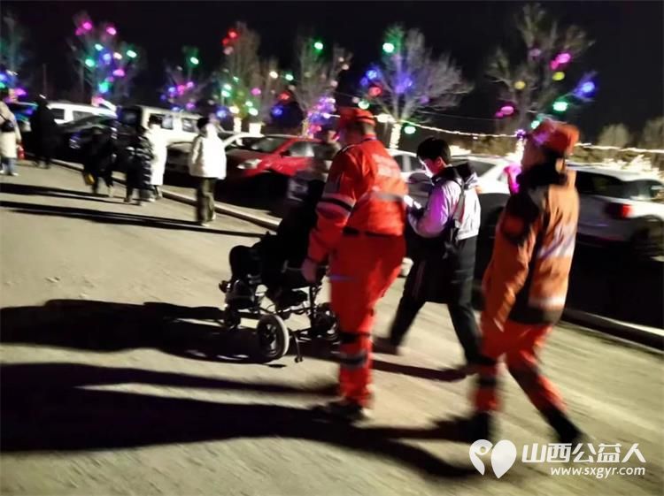 青春奉献我在岗.春节服务不打烊 晋中新青年高校志愿者联合服务中心在“榆次区莲花湾景区”开展助力文明旅游志愿活动 - 第7张
