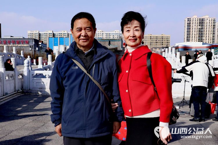 我们的节日 欢歌笑语过春节齐心协力谱新篇 山西省.省城学雷锋志愿者服务总团双塔公园大拜年 - 第25张 - 山西公益人 我们的节日 欢歌笑语过春节齐心协力谱新篇 山西省.省城学雷锋志愿者服务总团双塔公园大拜年 - 第25张