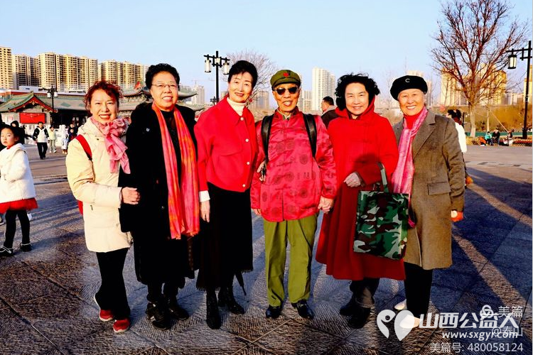 我们的节日 欢歌笑语过春节齐心协力谱新篇 山西省.省城学雷锋志愿者服务总团双塔公园大拜年 - 第3张 - 山西公益人 我们的节日 欢歌笑语过春节齐心协力谱新篇 山西省.省城学雷锋志愿者服务总团双塔公园大拜年 - 第3张