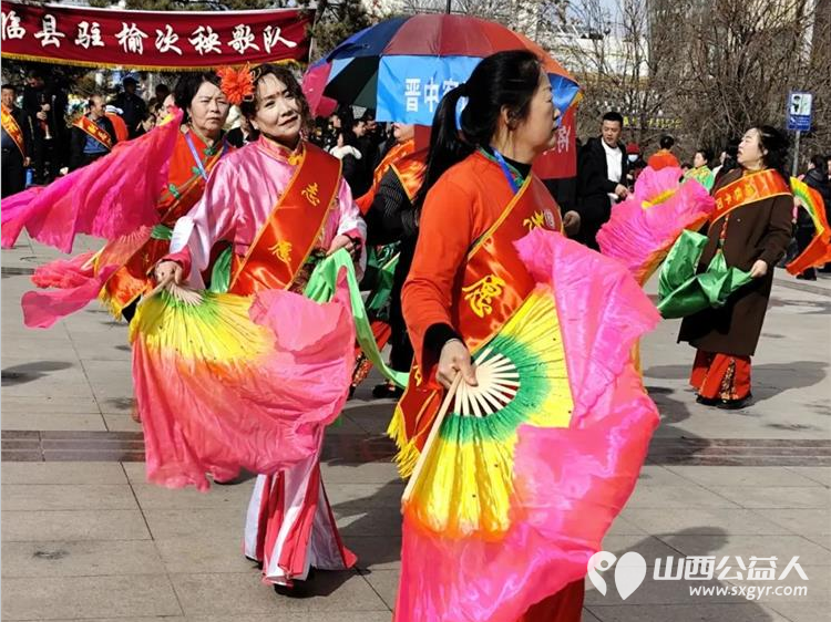 文化宣传进社区 山西省文化发展基金会工会文化宣传志愿服务队正月初七走进榆次文化广场 - 第5张