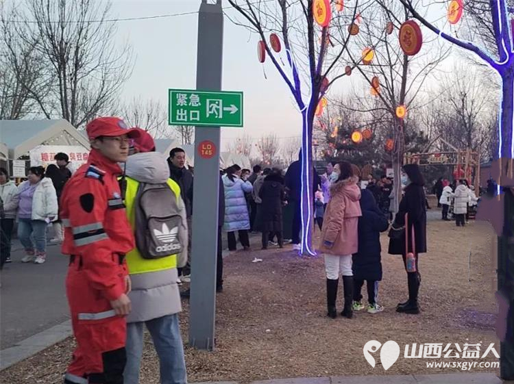 春节我在岗服务不打烊 晋中新青年高校志愿者联合服务中心春节假期在莲花湾景区开展助力旅游志愿服务活动 - 第2张 - 山西公益人 春节我在岗服务不打烊 晋中新青年高校志愿者联合服务中心春节假期在莲花湾景区开展助力旅游志愿服务活动 - 第2张