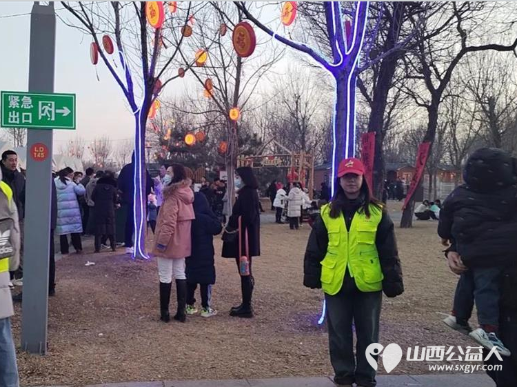 春节我在岗服务不打烊 晋中新青年高校志愿者联合服务中心春节假期在莲花湾景区开展助力旅游志愿服务活动 - 第7张 - 山西公益人 春节我在岗服务不打烊 晋中新青年高校志愿者联合服务中心春节假期在莲花湾景区开展助力旅游志愿服务活动 - 第7张