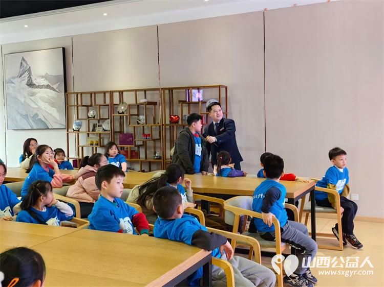 长治蚂蚁力量儿童义工团组织小志愿者去山西银行长治分行培养孩子的财商理念 - 第4张