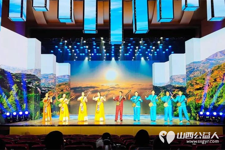 吕梁市蓝天救援队承担着吕梁市元宵文艺晚会活动的应急保障志愿服务任务 - 第4张