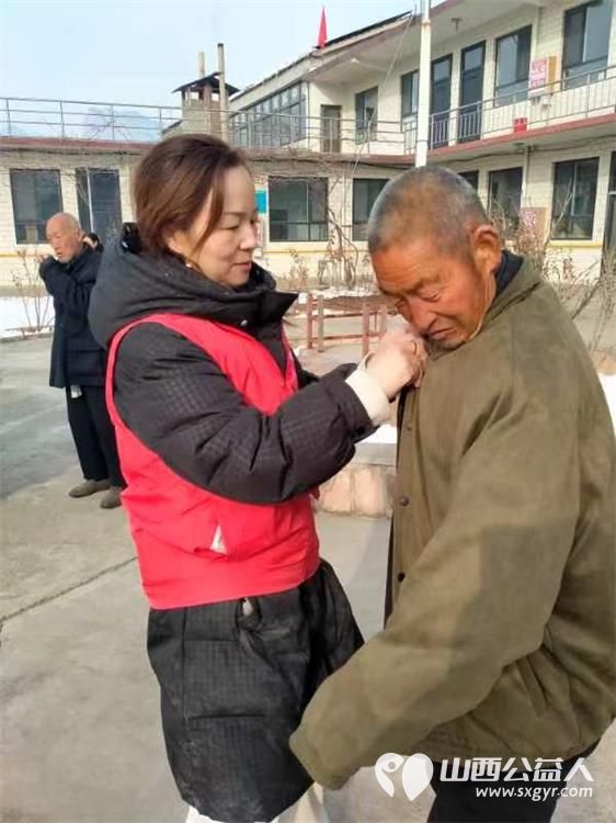 长治市圆梦公益协会组织志愿者元宵节去黄崖洞敬老院看望慰问爷爷奶奶 - 第19张