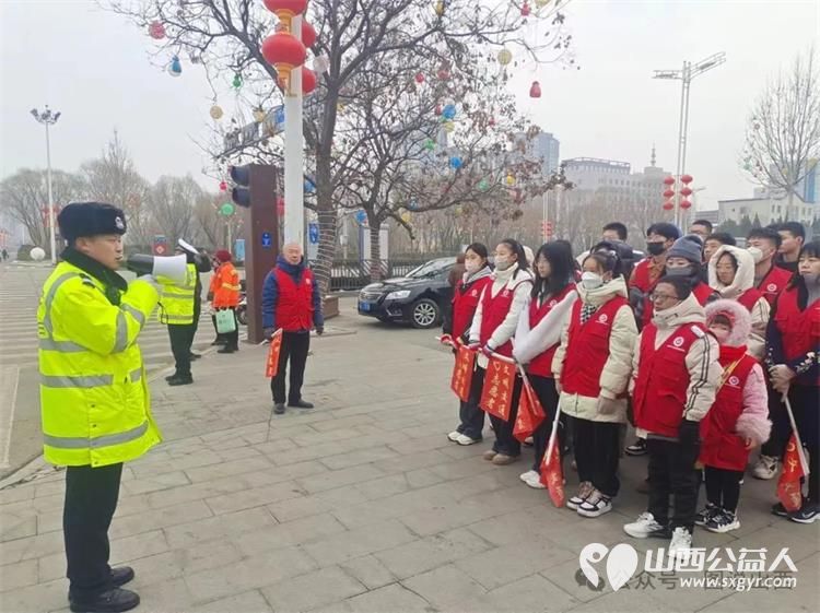 临汾市文明交通志愿者协会在春节社火活动中无私奉献的文明交通志愿者 - 第2张
