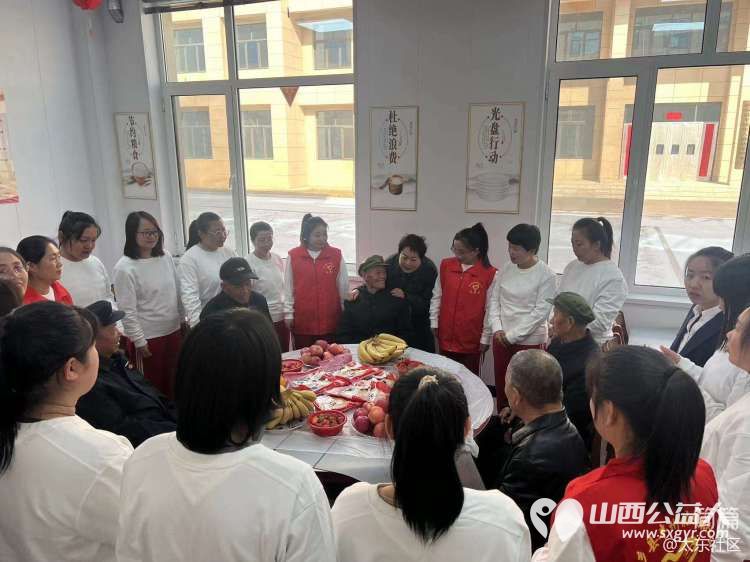 武乡县太东社区开展浓情度元宵春暖社区情志愿服务活动走进武乡县光荣院慰问老战士 - 第3张