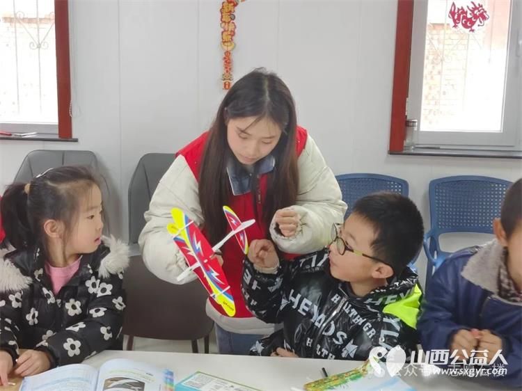 点赞！！汇聚爱心，传递温暖----石楼县青年志愿者协会表彰大学生优秀青年志愿者 - 第14张