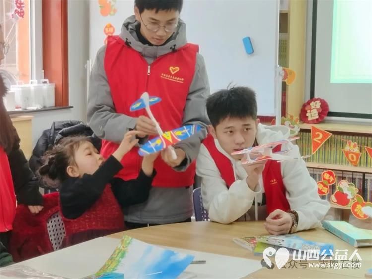 点赞！！汇聚爱心，传递温暖----石楼县青年志愿者协会表彰大学生优秀青年志愿者 - 第13张