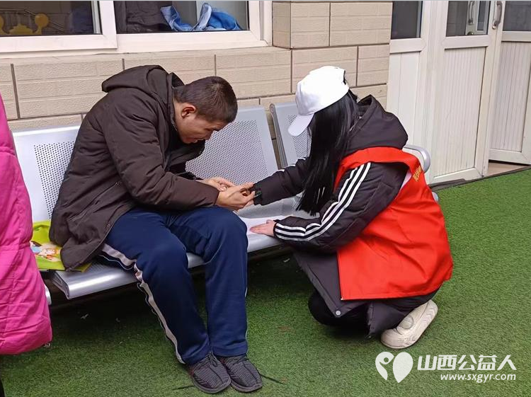 长治市阳光困境儿童帮扶协会在潞洲区开展关爱孤残儿童，爱心义剪活动 - 第6张