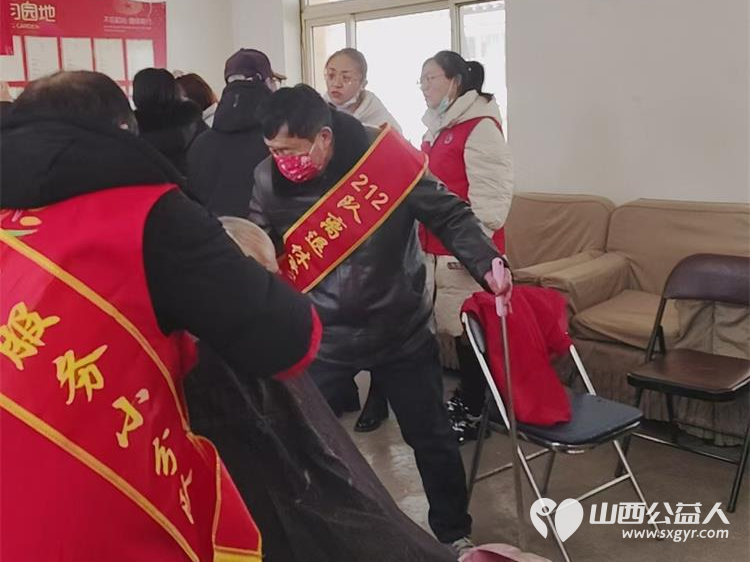 长治市阳光困境儿童帮扶协会在潞洲区开展关爱孤残儿童，爱心义剪活动 - 第8张