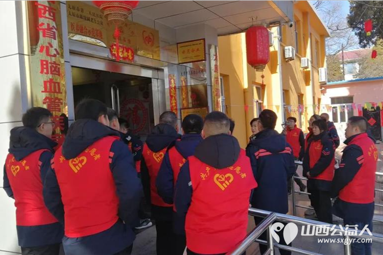 太原市热力集团晋源分公司来源缘圆老年公寓开展弘扬雷锋精神情系老人冷暖的公益活动还为老人们带来了米面油苹果慰问品 - 第9张 - 山西公益人 太原市热力集团晋源分公司来源缘圆老年公寓开展弘扬雷锋精神情系老人冷暖的公益活动还为老人们带来了米面油苹果慰问品 - 第9张