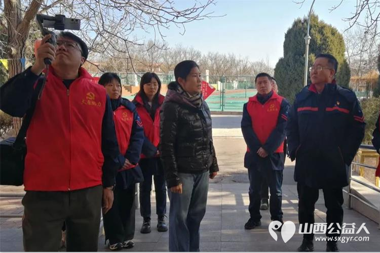 太原市热力集团晋源分公司来源缘圆老年公寓开展弘扬雷锋精神情系老人冷暖的公益活动还为老人们带来了米面油苹果慰问品 - 第16张 - 山西公益人 太原市热力集团晋源分公司来源缘圆老年公寓开展弘扬雷锋精神情系老人冷暖的公益活动还为老人们带来了米面油苹果慰问品 - 第16张