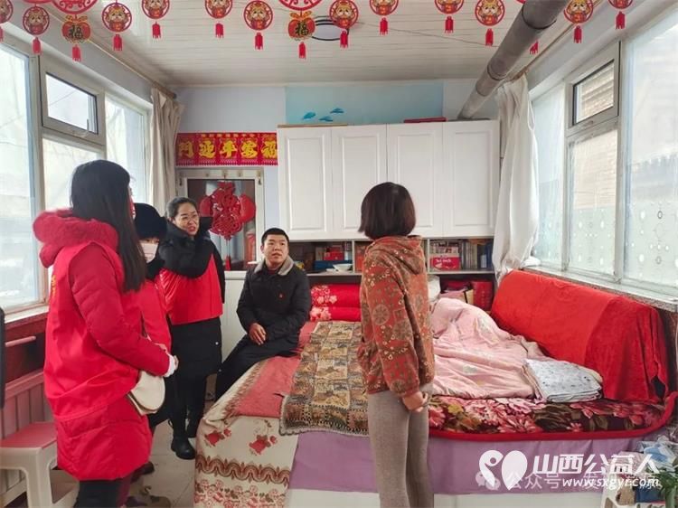 浑源县残志协开展“弘扬雷锋精神、汇聚志愿力量”主题系列活动慰问永安镇翠屏社区92岁高龄老党员黄存英 - 第6张 - 山西公益人 浑源县残志协开展“弘扬雷锋精神、汇聚志愿力量”主题系列活动慰问永安镇翠屏社区92岁高龄老党员黄存英 - 第6张