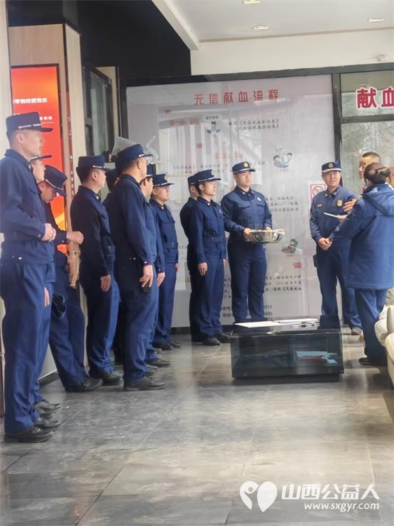 长治义工协会在第61个全国学雷锋纪念日组织志愿者义务献血 - 第8张