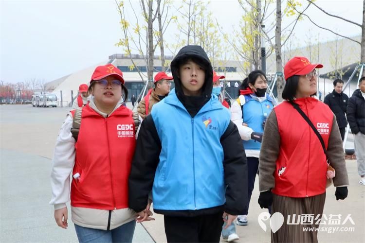 山西电力建设有限公司志愿者捐赠烘焙学习物资并陪伴枫慧孤独症青年赴植物园开展游学活动 - 第5张
