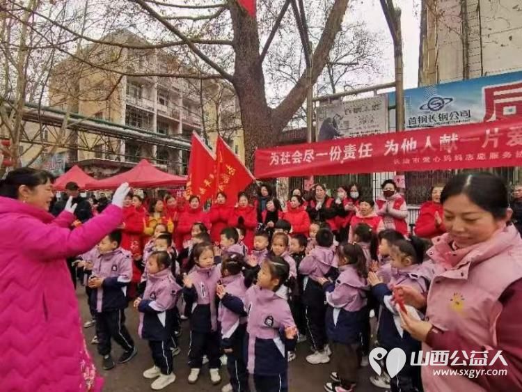 长治市爱心妈妈公益协会走进红色钢企----长钢钢城大街开展“学雷锋”志愿服务活动 - 第9张