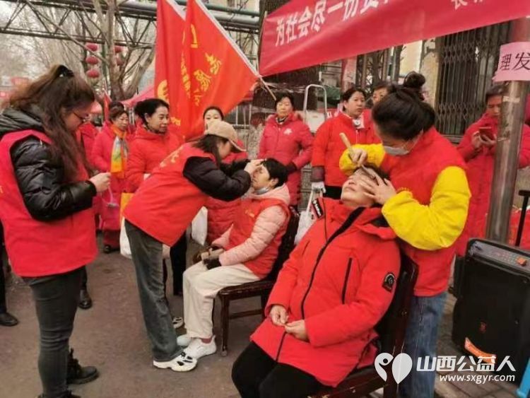 长治市爱心妈妈公益协会走进红色钢企----长钢钢城大街开展“学雷锋”志愿服务活动 - 第17张