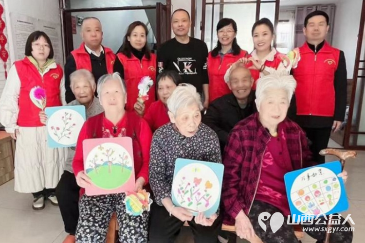 山西省省直机关后勤保障中心综改保障部一行来我东岳老年公寓慰问老人义务劳动创意手工制作击鼓传花等活动 - 第3张