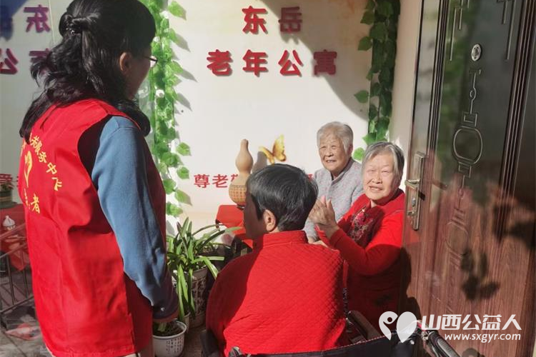 山西省省直机关后勤保障中心综改保障部一行来我东岳老年公寓慰问老人义务劳动创意手工制作击鼓传花等活动 - 第5张