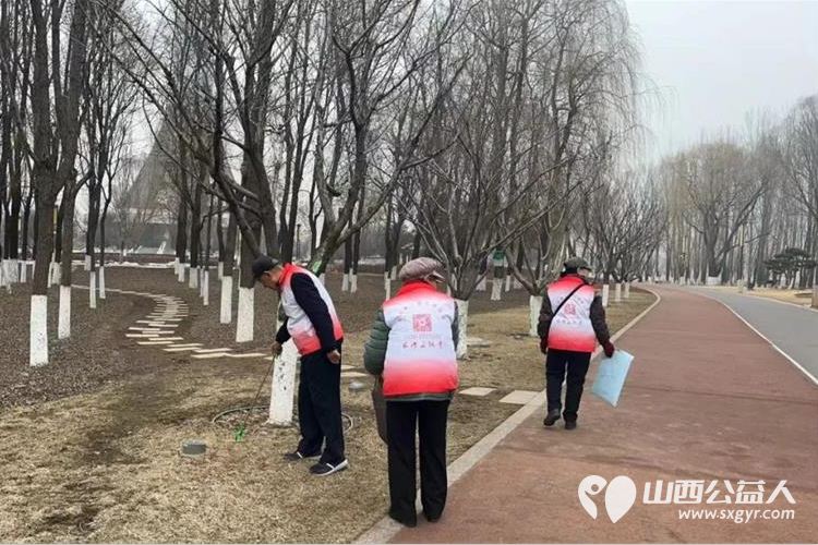 长治正能量公益协会正能量公益志愿者文明游园绿色环保漳泽湖湿地公园健步行清理公园卫生 - 第11张