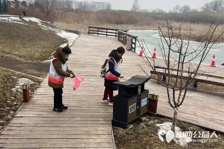 长治正能量公益协会正能量公益志愿者文明游园绿色环保漳泽湖湿地公园健步行清理公园卫生 - 第8张