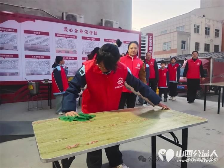 情满三月学雷锋 文明实践我行动运城市盐湖区第一时间志愿者协会开展各类学雷锋志愿服务活动 - 第8张