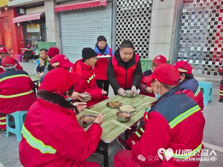 情满三月学雷锋 文明实践我行动运城市盐湖区第一时间志愿者协会开展各类学雷锋志愿服务活动 - 第12张