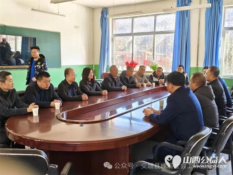 吕梁市留守儿童救助协会交城县成溪社会工作服务中心为交城县苦志育才项目校(会立学校)132名困境儿童发放了捐赠的爱心物资 - 第3张 - 山西公益人 吕梁市留守儿童救助协会交城县成溪社会工作服务中心为交城县苦志育才项目校(会立学校)132名困境儿童发放了捐赠的爱心物资 - 第3张